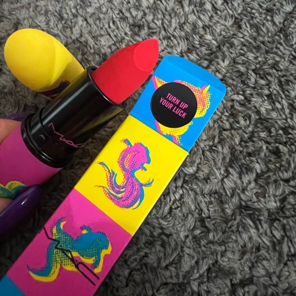 MAC Moon Masterpiece Powder Kiss Lipstick - Picture 5 of 6